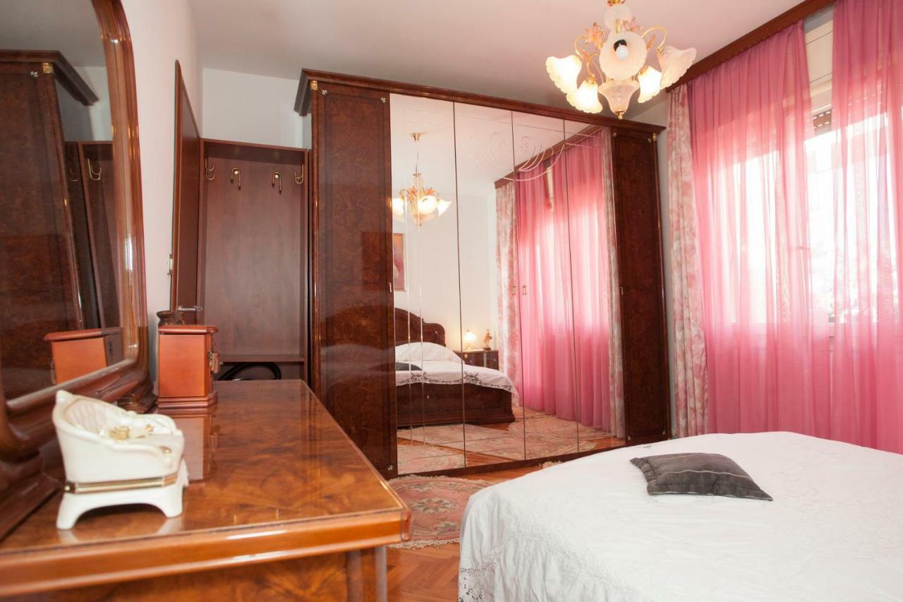 Apartment Dolores Split Extérieur photo