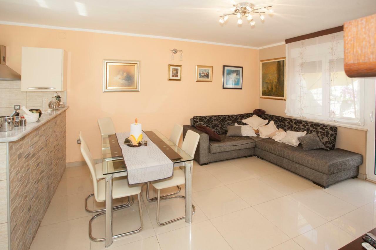 Apartment Dolores Split Extérieur photo