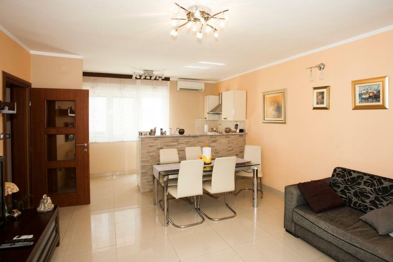 Apartment Dolores Split Extérieur photo