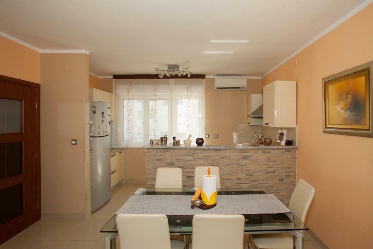 Apartment Dolores Split Extérieur photo